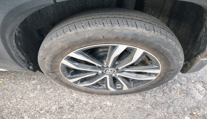 2024 Toyota URBAN CRUISER HYRYDER V AT NEO DRIVE, Petrol, Automatic, 5,273 km, tyre