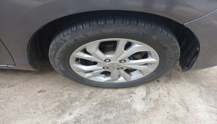2020 Honda Amaze 1.2L I-VTEC VX CVT, Petrol, Automatic, 1,68,405 km, tyre