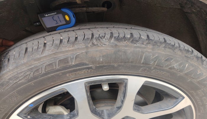 2022 Maruti XL6 ALPHA MT, Petrol, Manual, 24,384 km, tyre