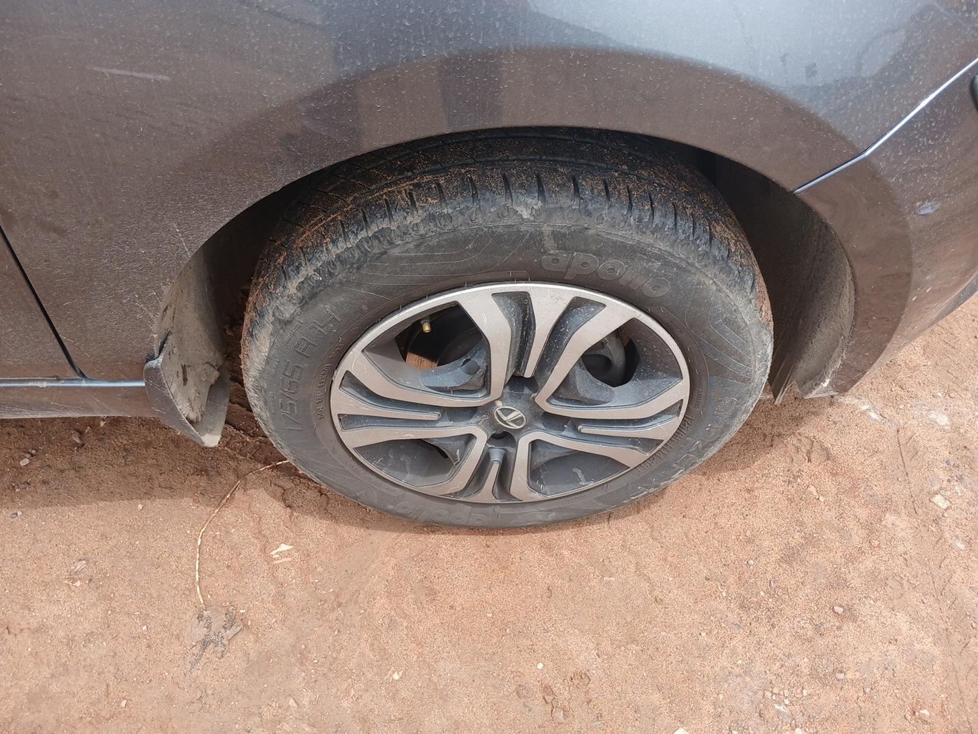 2023 Tata TIGOR XZ PLUS CNG, Petrol, Manual, 28,000 km, tyre