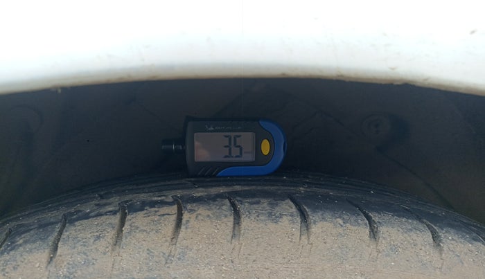 2010 Hyundai i20 ASTA 1.2, Petrol, Manual, 91,820 km, tyre