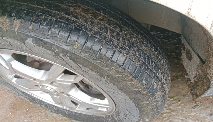 2017 Mahindra Scorpio S10, Diesel, Manual, 1,25,547 km, tyre
