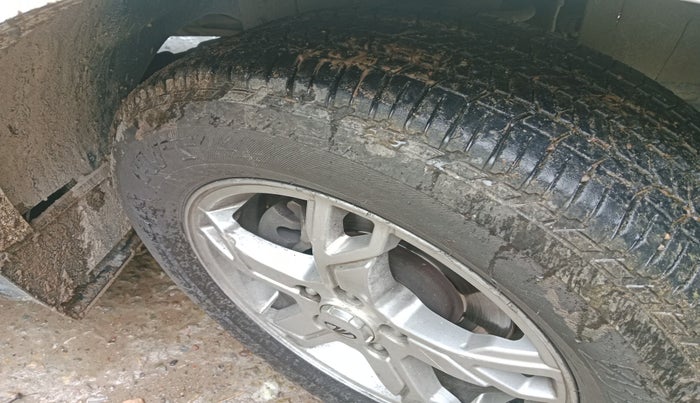 2017 Mahindra Scorpio S10, Diesel, Manual, 1,25,547 km, tyre