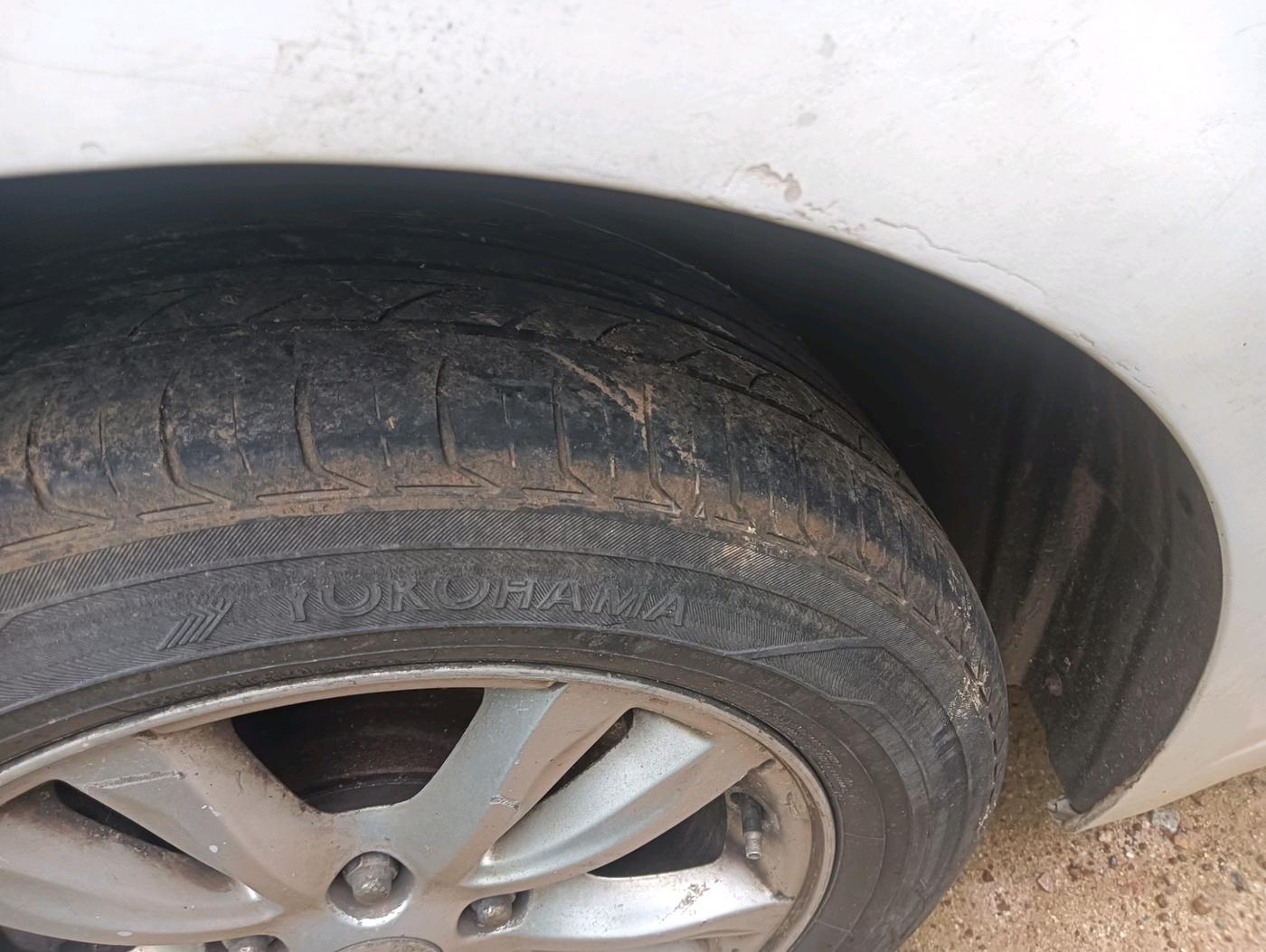 2015 Chevrolet Cruze LTZ, Diesel, Manual, 1,12,000 km, tyre