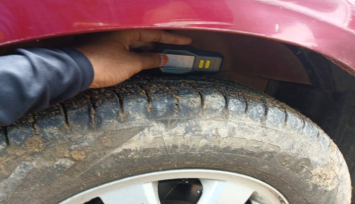 2012 Maruti Ritz ZXI, Petrol, Manual, 45,098 km, tyre