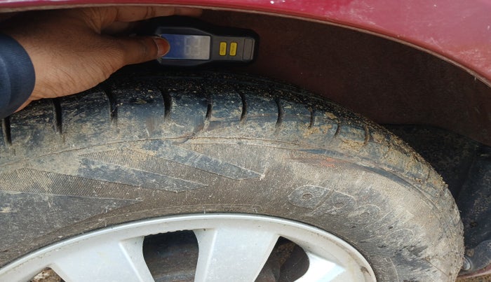 2012 Maruti Ritz ZXI, Petrol, Manual, 45,098 km, tyre