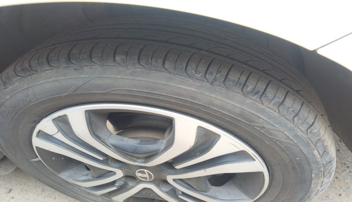 2023 Tata Tiago XZ PLUS CNG, Petrol, Manual, 75,021 km, tyre
