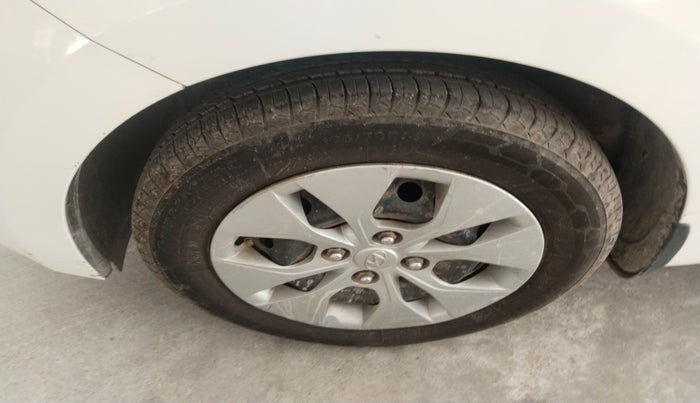 2019 Hyundai Xcent S 1.2 CRDI, Diesel, Manual, 1,20,052 km, tyre