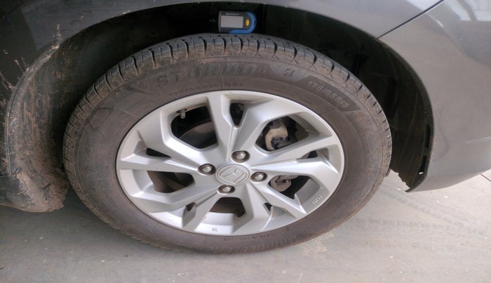 2018 Honda Amaze 1.2L I-VTEC V, Petrol, Manual, 70,920 km, tyre