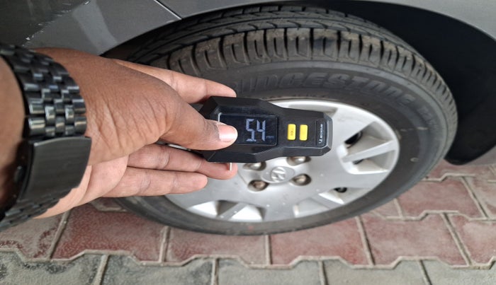 2012 Hyundai i20 MAGNA 1.2, Petrol, Manual, 75,190 km, tyre
