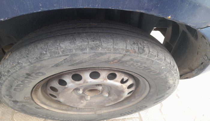 2014 Maruti Swift LDI, Diesel, Manual, 1,50,125 km, tyre