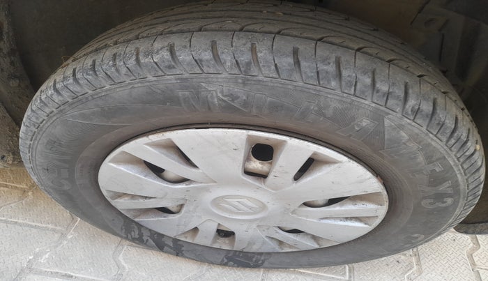 2014 Maruti Swift LDI, Diesel, Manual, 1,50,125 km, tyre