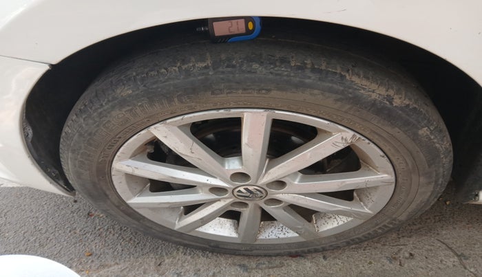 2017 Volkswagen Polo GT TSI AT, Petrol, Automatic, 68,994 km, tyre