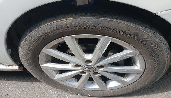 2017 Volkswagen Polo GT TSI AT, Petrol, Automatic, 68,994 km, tyre