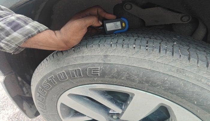 2022 Tata Harrier XZA PLUS 2.0L, Diesel, Automatic, 1,04,530 km, tyre