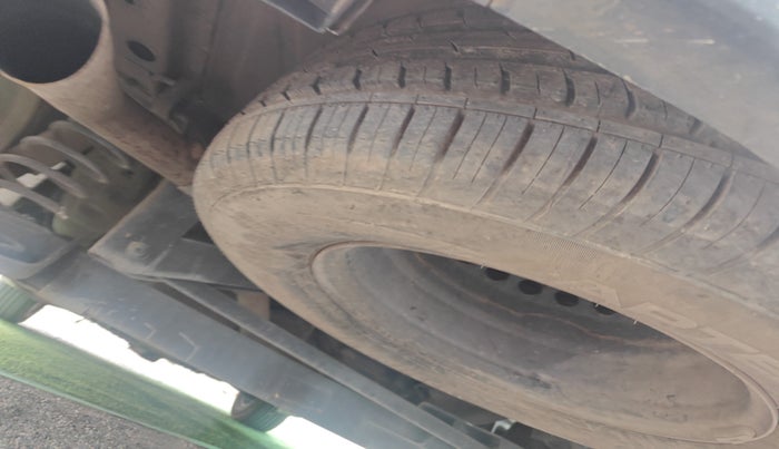 2022 Tata Harrier XZA PLUS 2.0L, Diesel, Automatic, 1,04,530 km, tyre