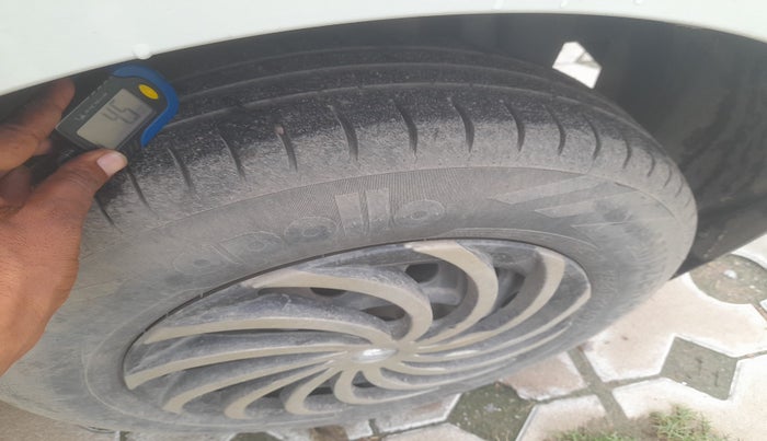 2015 Maruti Swift VXI, Petrol, Manual, 61,236 km, tyre