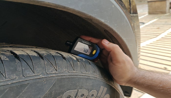 2024 KIA SONET HTK (O) 1.2 Petrol MT, Petrol, Manual, 2,300 km, tyre