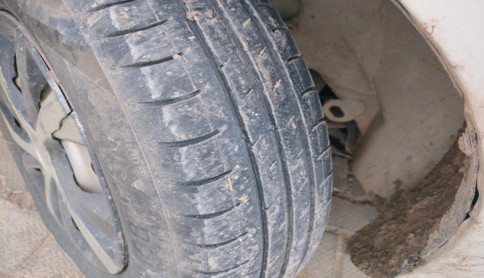 2011 Maruti Ritz LDI, Diesel, Manual, 2,39,199 km, tyre