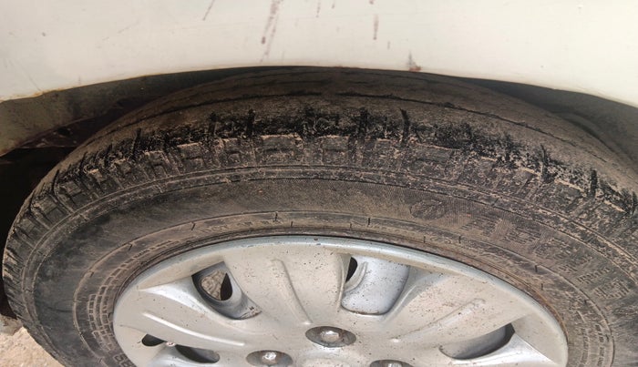 2011 Hyundai i10 ERA 1.1, Petrol, Manual, 82,168 km, tyre