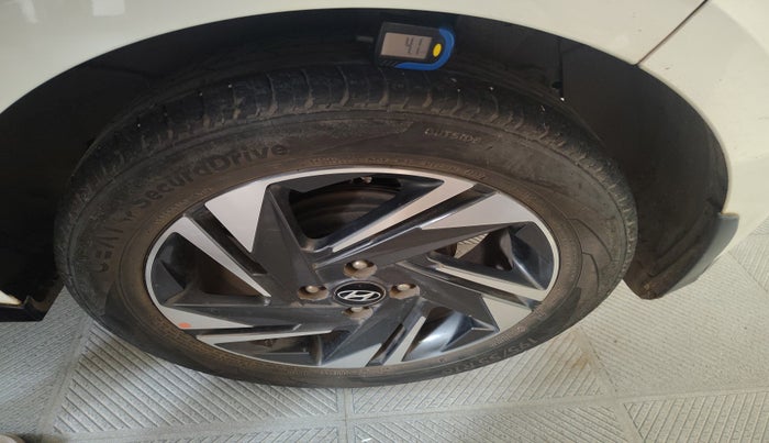 2022 Hyundai NEW I20 ASTA (O) 1.5 CRDI MT, Diesel, Manual, 51,614 km, tyre
