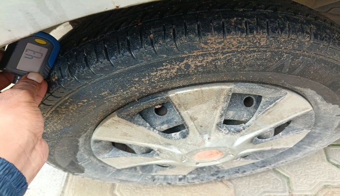 2014 Maruti Alto 800 VXI, Petrol, Manual, 51,073 km, tyre
