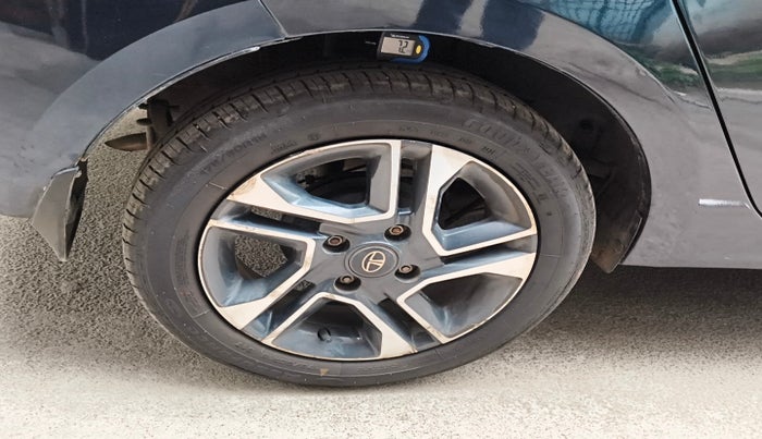 2018 Tata TIGOR XZA PETROL, Petrol, Automatic, 31,588 km, tyre