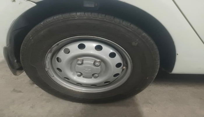 2012 Hyundai i10 ERA 1.1, Petrol, Manual, 91,365 km, tyre