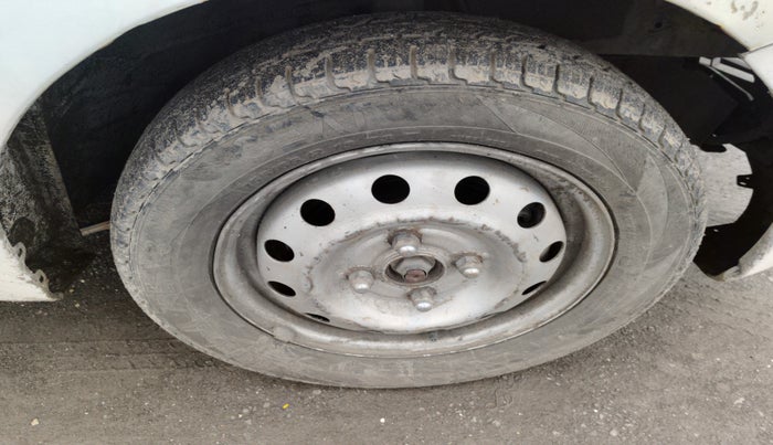 2010 Hyundai i10 ERA 1.1, Petrol, Manual, 85,576 km, tyre