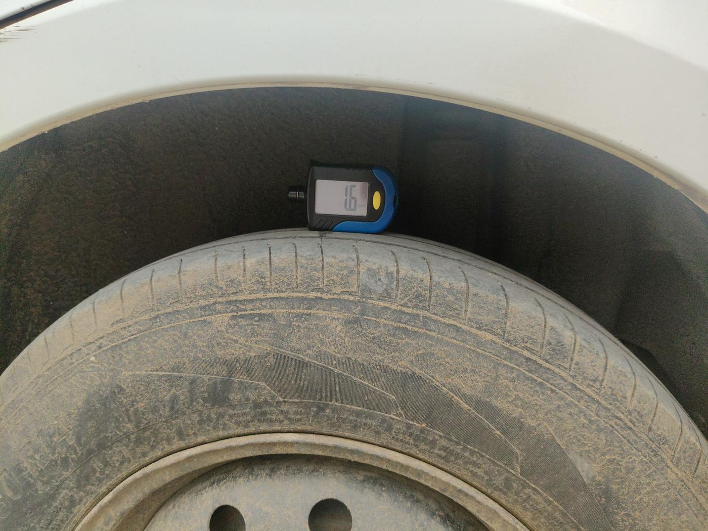 2013 Maruti Swift Dzire VDI, Diesel, Manual, 2,34,466 km, tyre