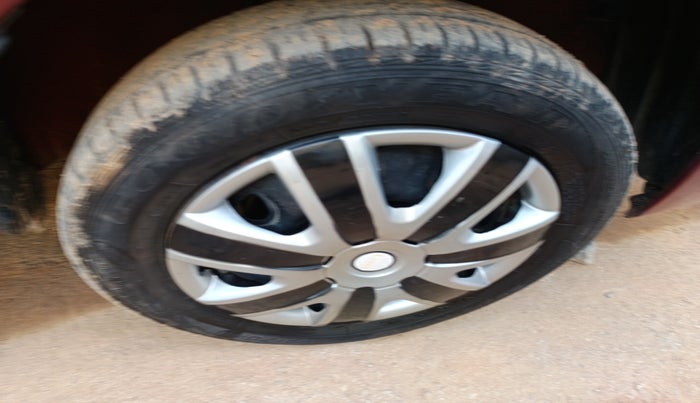 2011 Maruti Alto K10 VXI, Petrol, Manual, 94,541 km, tyre