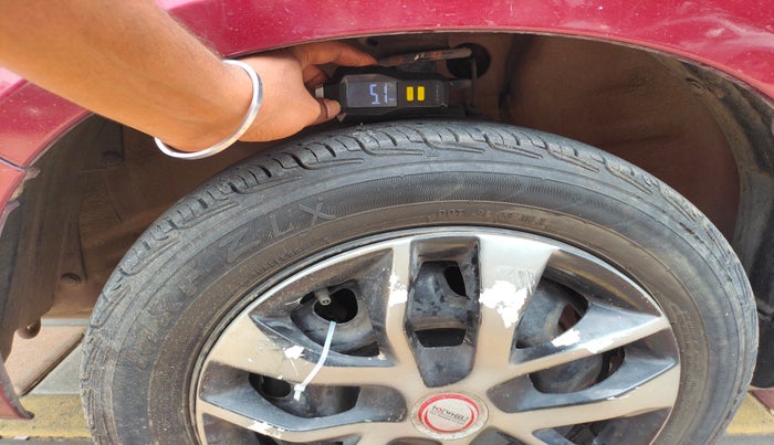 2011 Maruti Alto K10 VXI, Petrol, Manual, 59,311 km, tyre
