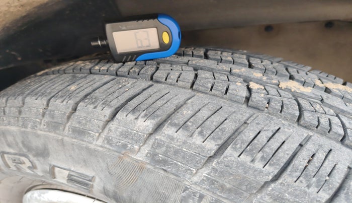 2010 Mahindra Scorpio LX, Diesel, Manual, 1,13,745 km, tyre