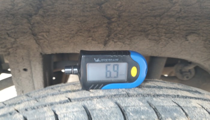 2020 Maruti Alto LXI CNG, Petrol, Manual, 1,69,454 km, tyre
