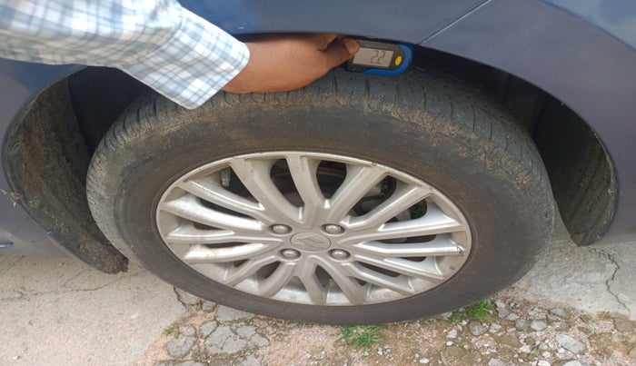 2018 Maruti Dzire ZXI, Petrol, Manual, 53,998 km, tyre