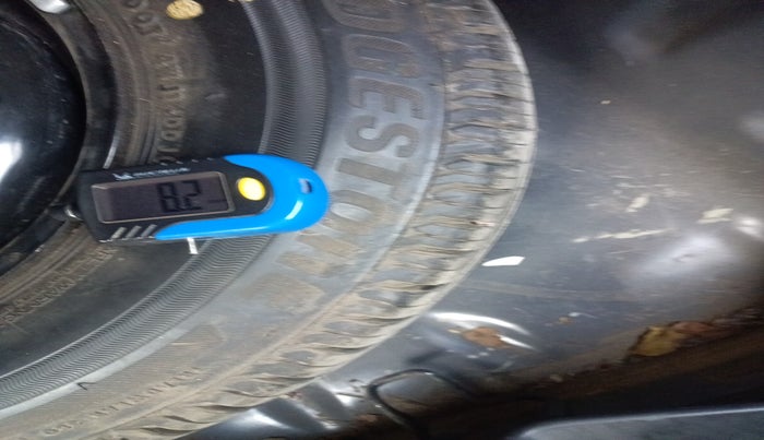2018 Maruti Dzire ZXI, Petrol, Manual, 53,998 km, tyre