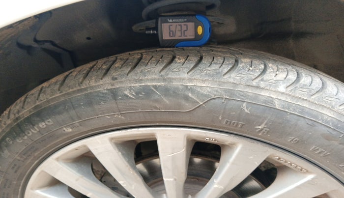 2015 Maruti Ciaz ZXI+, Petrol, Manual, 1,66,915 km, tyre