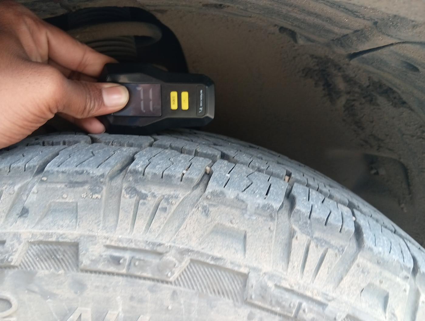 2021 Tata Safari XZA PLUS, Diesel, Automatic, 81,000 km, tyre
