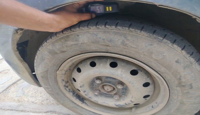 2010 Maruti A Star ZXI, Petrol, Manual, 1,09,988 km, tyre