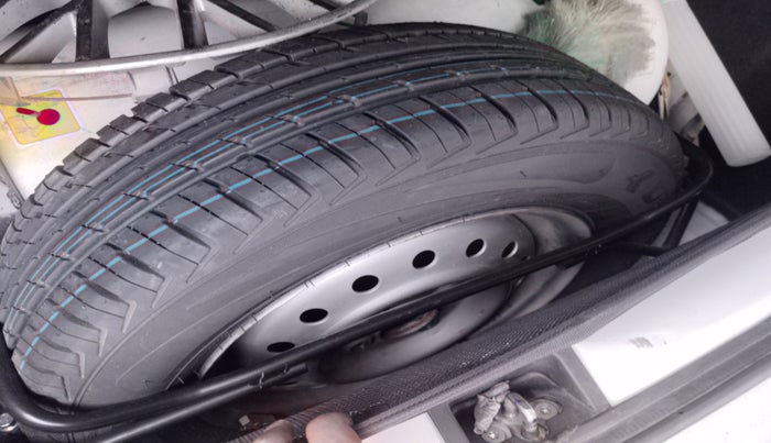 2022 Maruti New Wagon-R LXI CNG 1.0, Petrol, Manual, 78,456 km, tyre