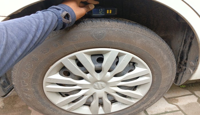 2020 Maruti Dzire VXI, Petrol, Manual, 83,660 km, tyre