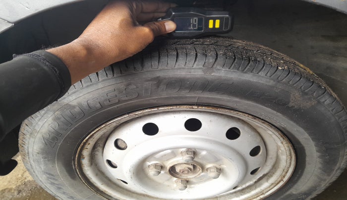 2010 Maruti Wagon R 1.0 LX, Petrol, Manual, 1,29,284 km, tyre