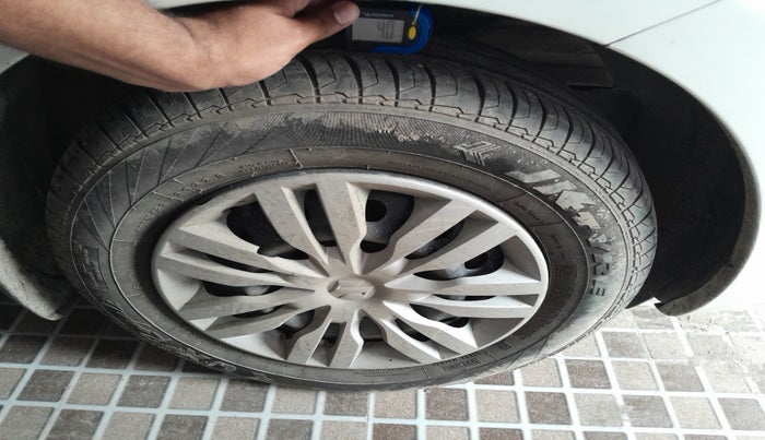 2022 Maruti Dzire VXI AMT, Petrol, Automatic, 31,794 km, tyre