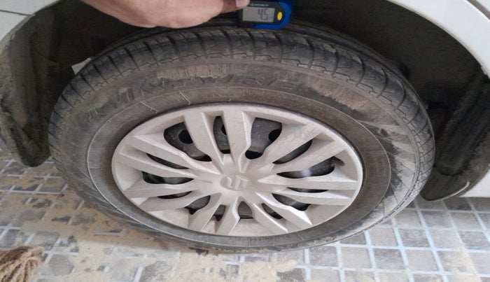 2022 Maruti Dzire VXI AMT, Petrol, Automatic, 31,794 km, tyre