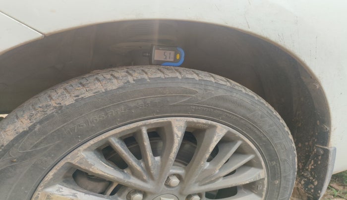 2019 Maruti Ertiga ZXI+ SHVS, Petrol, Manual, 1,10,600 km, tyre