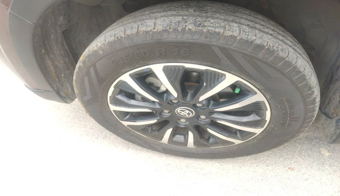 2021 Toyota URBAN CRUISER PREMIUM GRADE MT, Petrol, Manual, 30,349 km, tyre