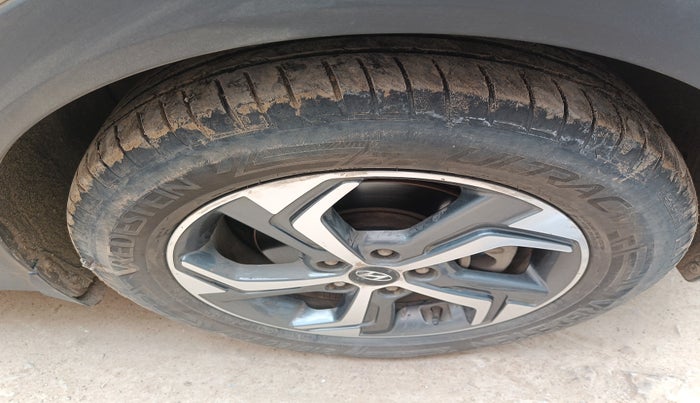 2018 Hyundai Creta SX (O) 1.6 DIESEL, Diesel, Manual, 82,314 km, tyre