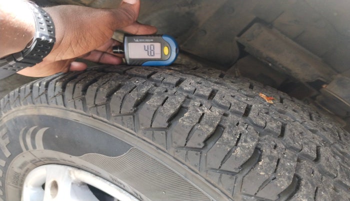 2012 Mahindra Bolero SLE BS-III, Diesel, Manual, 69,054 km, tyre