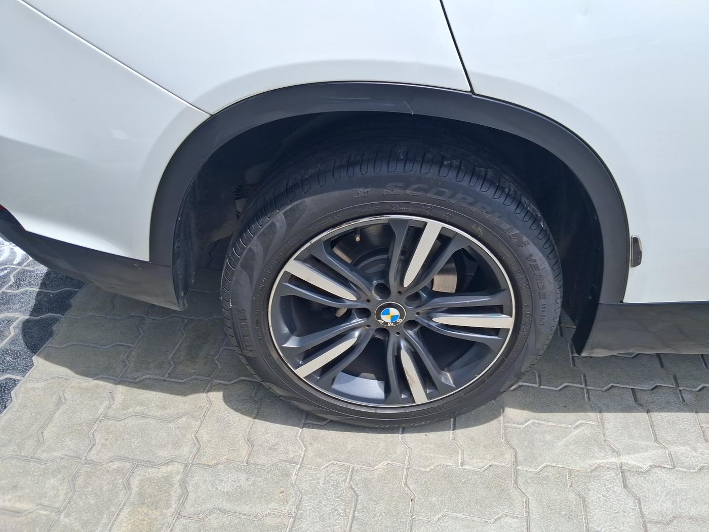 2018 BMW X5 XDRIVE30D DESIGN PURE 5 STR, Diesel, Automatic, 64,701 km, tyre