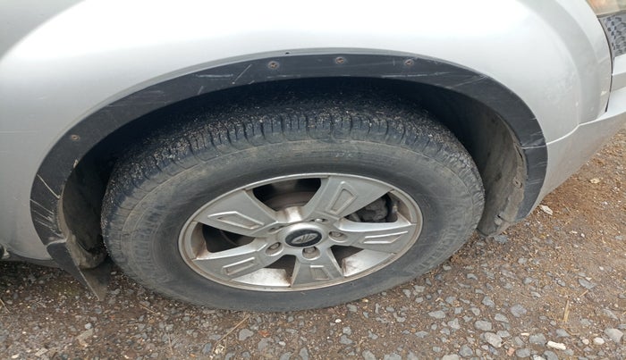 2013 Mahindra XUV500 W8, Diesel, Manual, 1,40,752 km, tyre